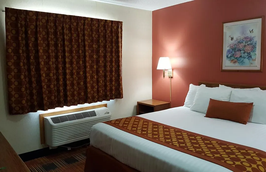 Americas Best Value Inn And Suites - Nevada-1